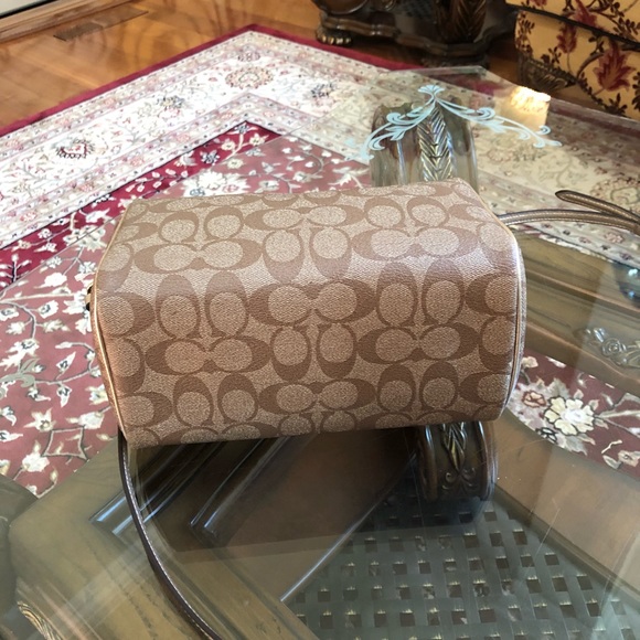 Authentic Coach signature handbag&wallet set - Picture 4 of 8